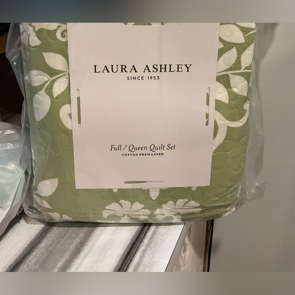 Laura Ashley Rowland Quilt